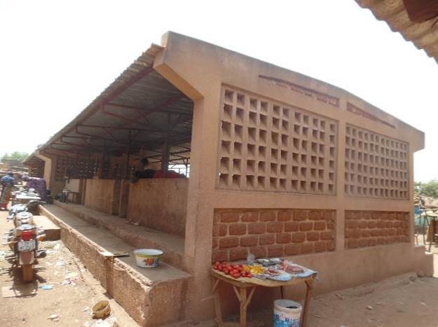 Stands réservés aux femmes Commune de Loropéni