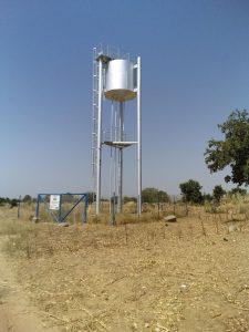 Château d’eau construit dans la commune de Bèguèdo pour le système d’AEPS.